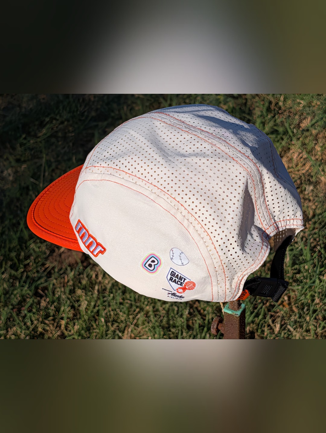 Rnnr San Francisco Base To Breakers Pacer Running Hat Giant Race Cap 56cm White — image 5 of 8